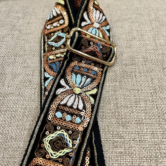 Embroidered Crossbody Bag Strap with Gold Hardware - Picture 3 of 6